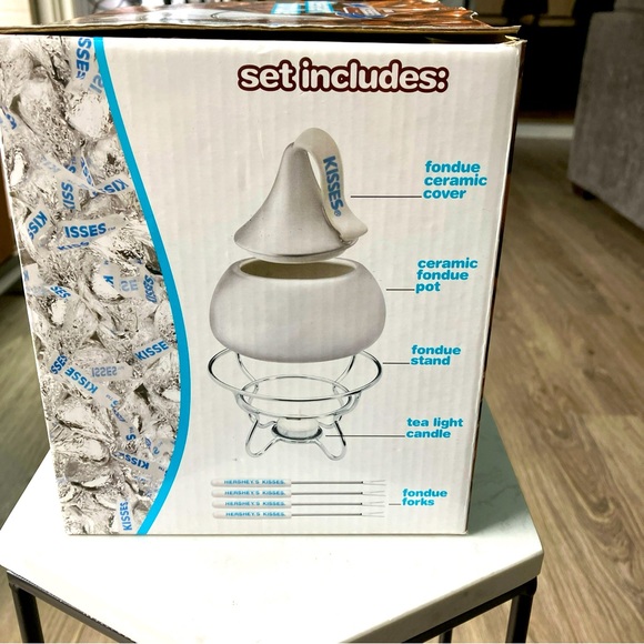 Hershey Kisses Dessert Fondue New In Box Can Be Used As A Candy Dish Too - Picture 2 of 3